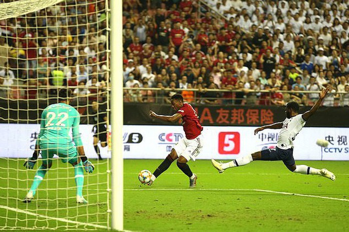 Man United đấu võ đài, hạ gục Tottenham ở Thượng Hải - Ảnh 5.