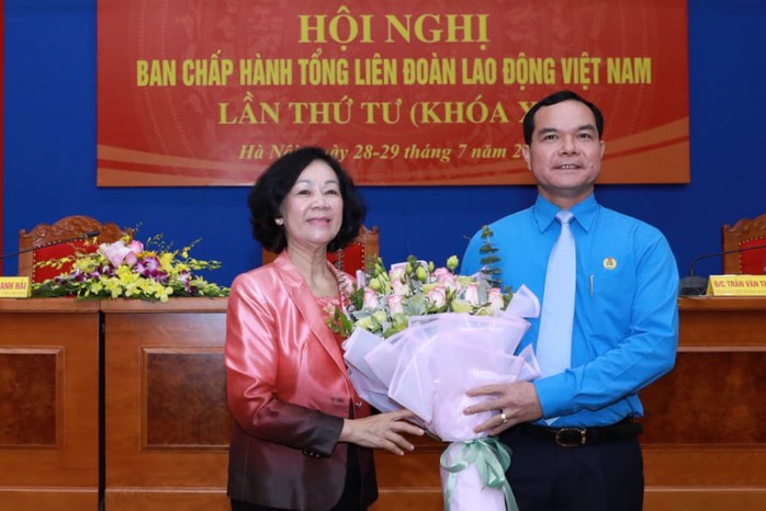 Ông Nguyễn Đình Khang được bầu làm Chủ tịch Tổng LĐLĐ Việt Nam - Ảnh 1.