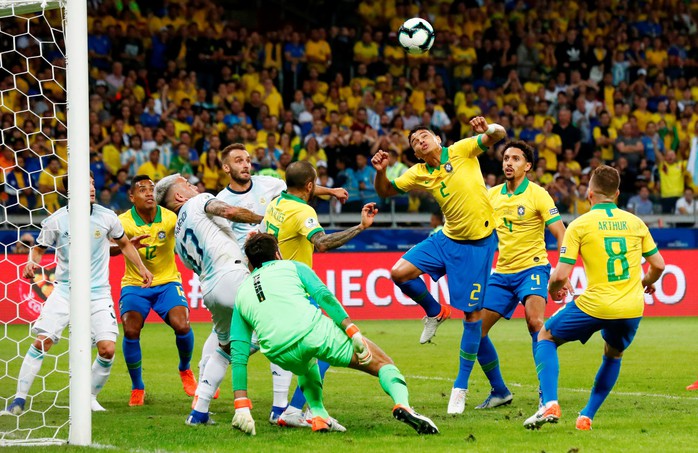 Messi tái xuất, Argentina hạ Brazil, đoạt cúp siêu kinh điển Nam Mỹ - Ảnh 3.