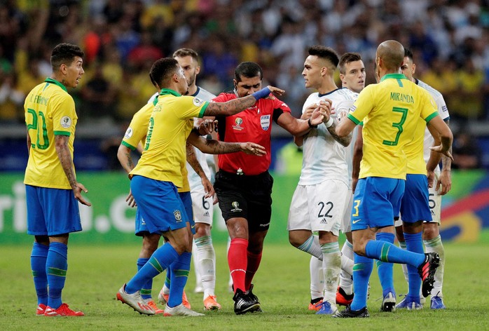 Quật ngã á quân Argentina, Brazil vào chung kết Copa America - Ảnh 2.