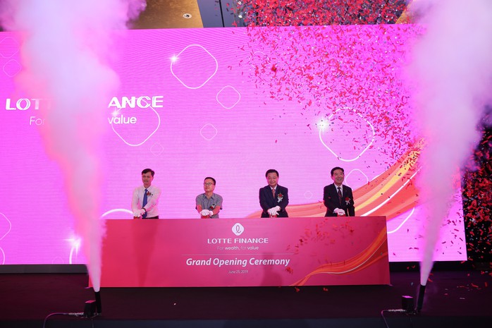 Công ty Tài chính LOTTE chính thức ra mắt thị trường Việt Nam - Ảnh 4. Công ty Tài chính LOTTE chính thức ra mắt thị trường Việt Nam - Ảnh 4.