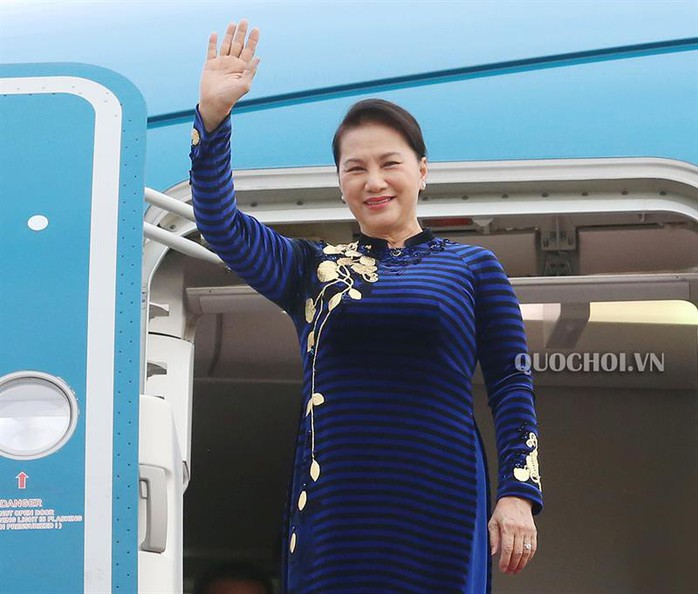 Chủ tịch Quốc hội Nguyễn Thị Kim Ngân lên đường thăm Trung Quốc - Ảnh 1.