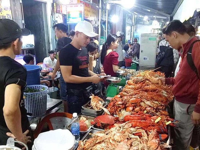 Tôm hùm, cua hoàng đế… Mỹ giá rẻ ồ ạt vào Việt Nam - Ảnh 2. Tôm hùm, cua hoàng đế… Mỹ giá rẻ ồ ạt vào Việt Nam - Ảnh 2.