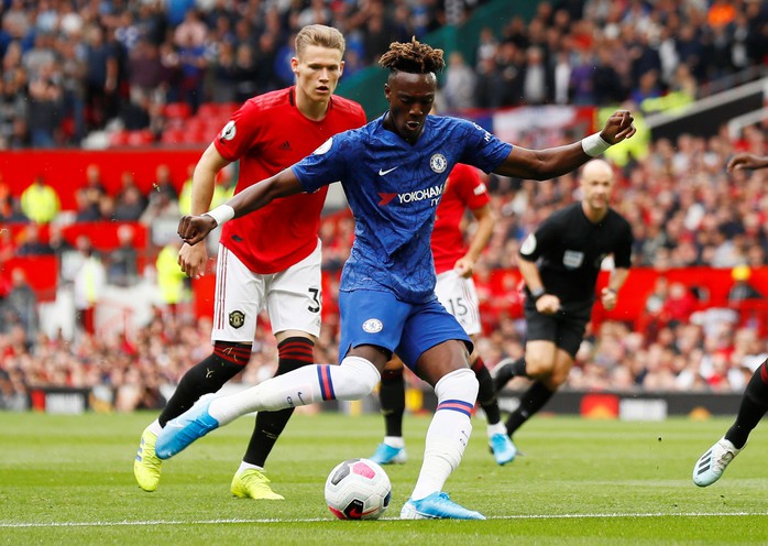 Phản công siêu đỉnh, Man United hạ nhục Chelsea ở Old Trafford - Ảnh 1.