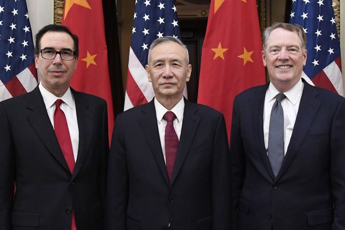 Chính quyền ông Trump bất ngờ hoãn áp thuế lên hàng hóa Trung Quốc - Ảnh 1.