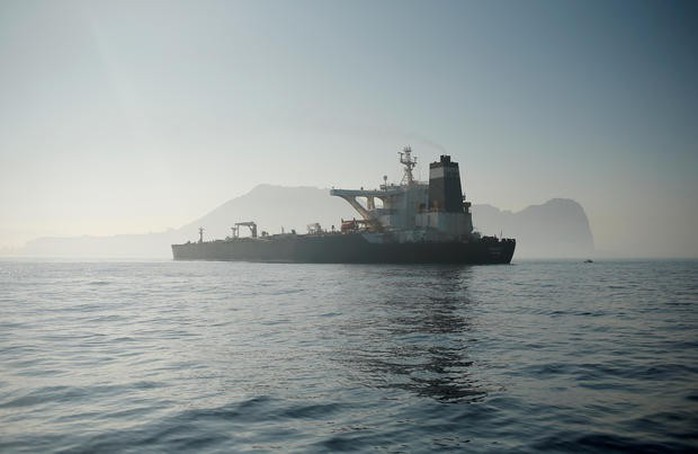 Tàu chở dầu Iran được thả nhưng vẫn chưa thể khởi hành, vì sao? - Ảnh 1.