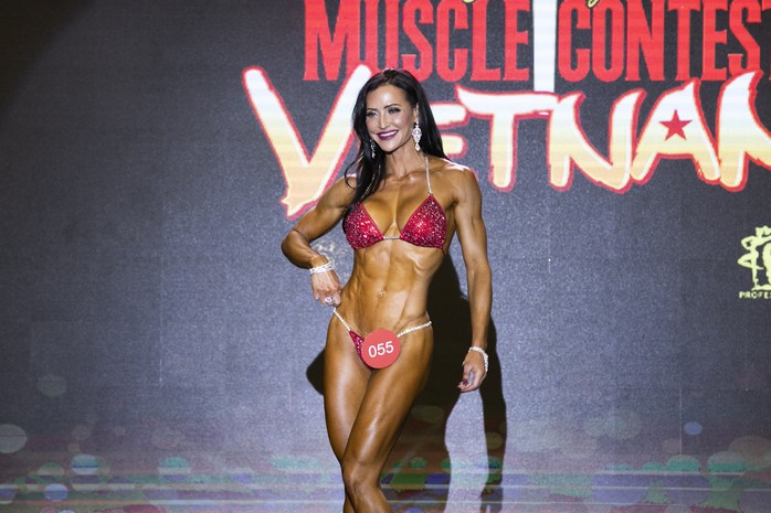 Ngắm dàn người đẹp bikini trên sàn Muscle Contest Việt Nam 2019 - Ảnh 2.