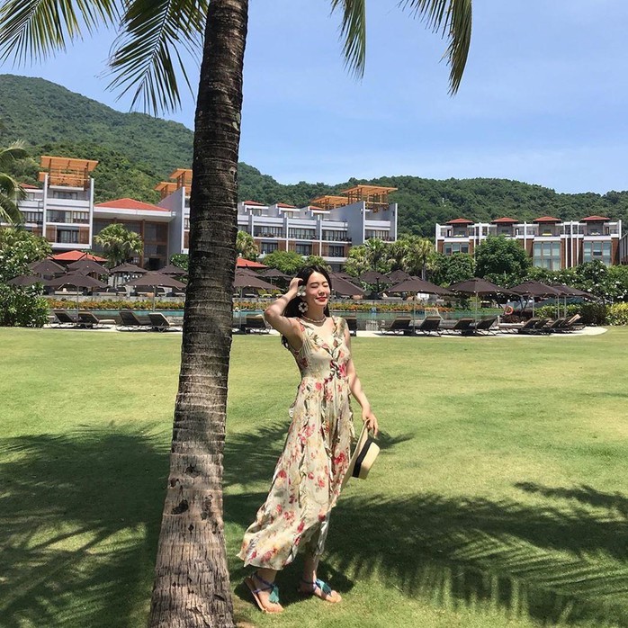 Huế xuất hiện dòng sông lười sát biển hút hội sang chảnh - Ảnh 1. Huế xuất hiện dòng sông lười sát biển hút hội sang chảnh - Ảnh 1.