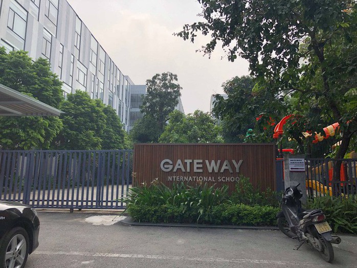 Sau vụ trường Gateway, Cần Thơ rà soát việc đưa đón học sinh bằng ô tô - Ảnh 1.