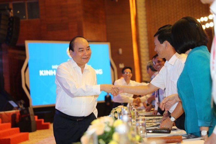 Thủ tướng Nguyễn Xuân Phúc: Miền Trung cần tìm ra căn bệnh để tháo gỡ - Ảnh 1.