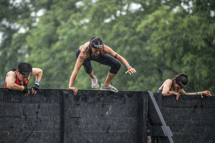 Spartan Race lần đầu đến Việt Nam, thử thách những người dũng cảm - Ảnh 11.