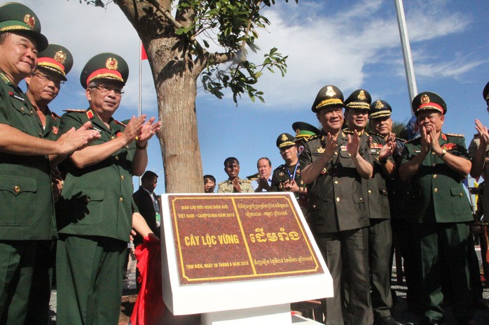 Trang trọng Lễ chào cột mốc chủ quyền biên giới Việt Nam - Campuchia - Ảnh 9.