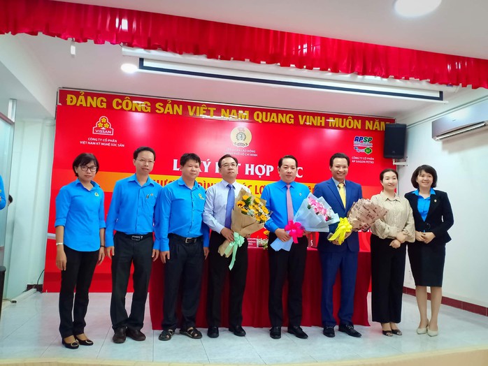 Vissan và Saigon Petro bán hàng giảm giá cho đoàn viên Công đoàn - Ảnh 1.