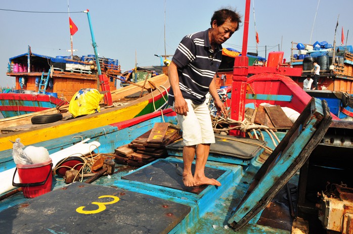 Nước mắt làng chài tỉ phú - Ảnh 1.