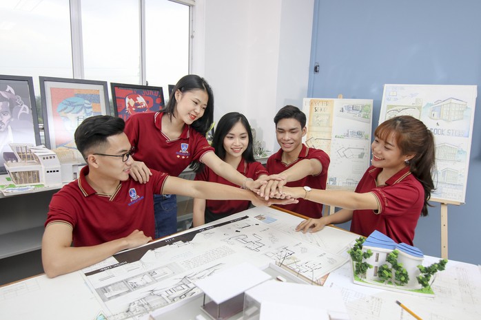 Các trường ĐH công bố điểm chuẩn: Nhiều ngành tăng 1- 3 điểm - Ảnh 5. Các trường ĐH công bố điểm chuẩn: Nhiều ngành tăng 1- 3 điểm - Ảnh 5.