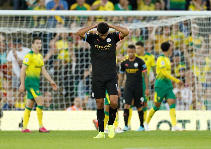 Man United thắng thót tim, Man City gục ngã trước tân binh Norwich - Ảnh 10.