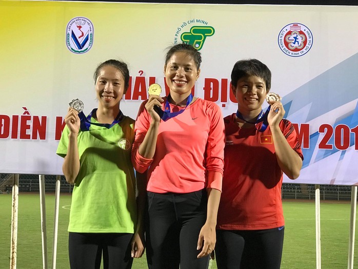 Bà mẹ trẻ Nguyễn Thị Huyền trở lại ngôi vô địch điền kinh quốc gia - Ảnh 2.