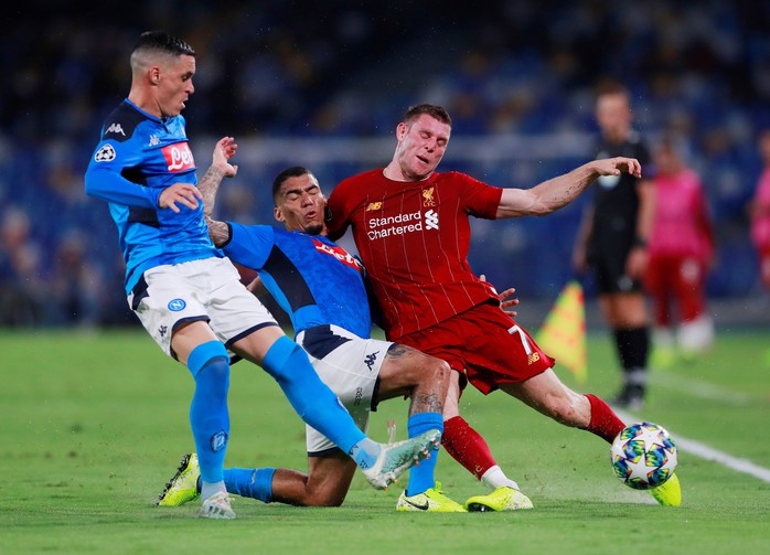 Hàng thủ tạo phản, Liverpool đại bại tại Napoli - Ảnh 1.