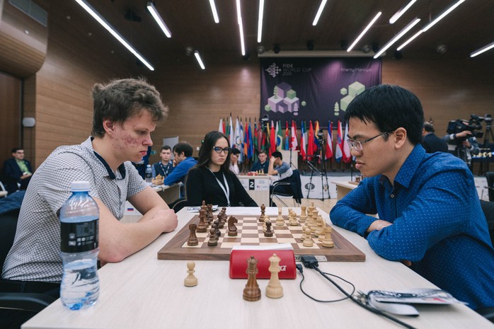 Lê Quang Liêm thẳng tiến vòng 4 World Cup cờ vua - Ảnh 1.