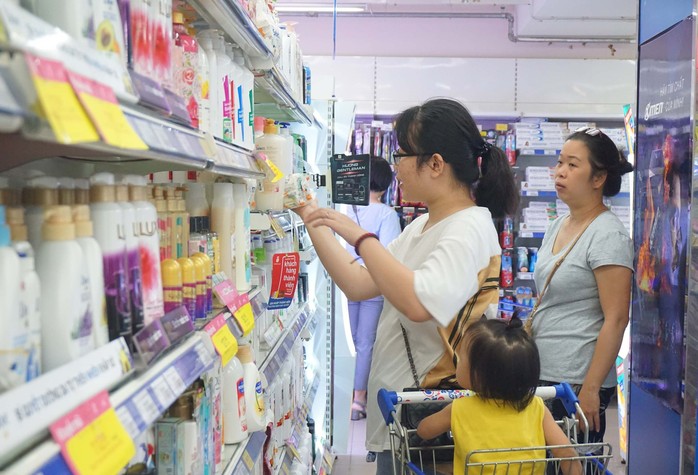 Hơn 100 siêu thị Co.opmart làm “trợ thủ” cho mẹ bỉm sữa - Ảnh 1.