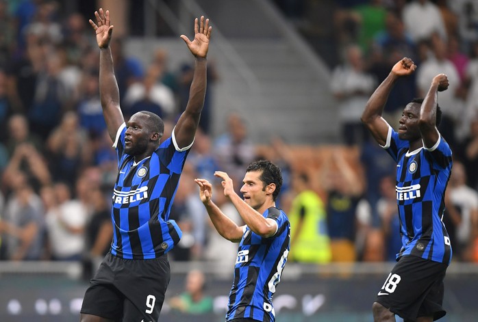 Lukaku tỏa sáng ở Inter Milan, Man United có nhớ cố nhân? - Ảnh 4.