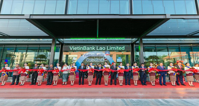 Ngân hàng Việt mở rộng mạng lưới ra nước ngoài - Ảnh 1. Ngân hàng Việt mở rộng mạng lưới ra nước ngoài - Ảnh 1.
