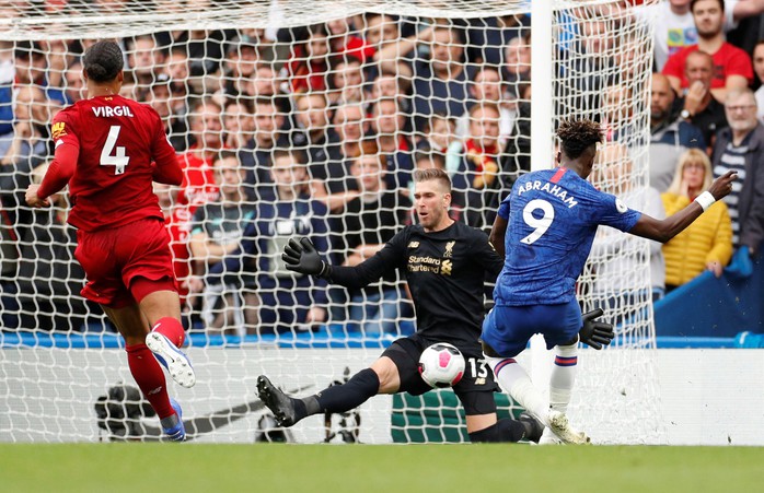 Hạ Chelsea bằng siêu phẩm, Liverpool thách thức cả giải Ngoại hạng - Ảnh 3.
