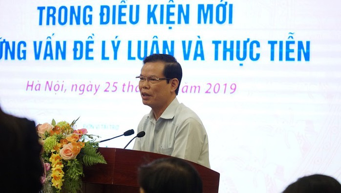 Ông Triệu Tài Vinh trải lòng về thông tin gia đình làm quan và tiêu cực thi - Ảnh 1.