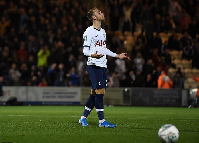 Đội bóng Hạng tư gây sốc ở League Cup, loại Tottenham trên chấm luân lưu - Ảnh 5.