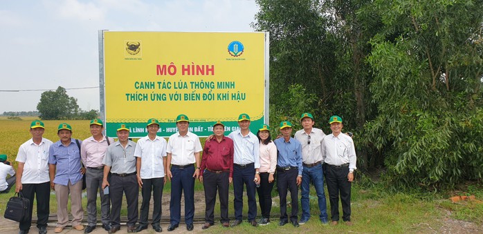 Bình Điền đưa canh tác lúa thông minh lên một bước mới - Ảnh 1.