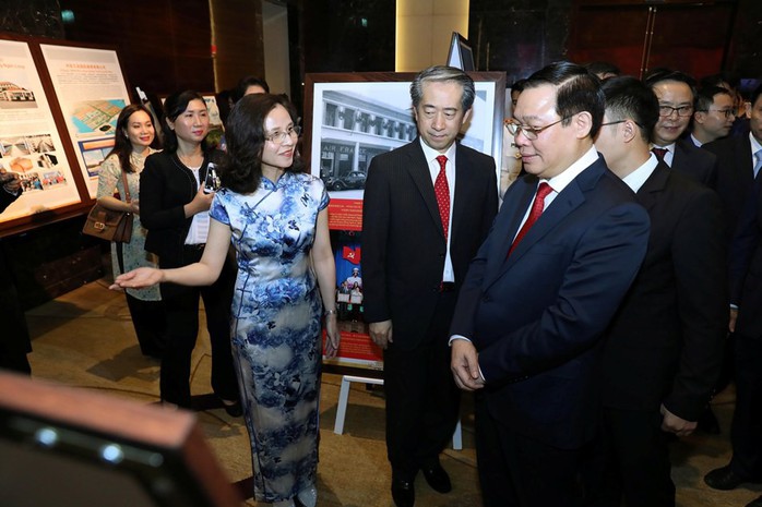 Phó Thủ tướng Vương Đình Huệ dự kỷ niệm quốc khánh Trung Quốc - Ảnh 6.