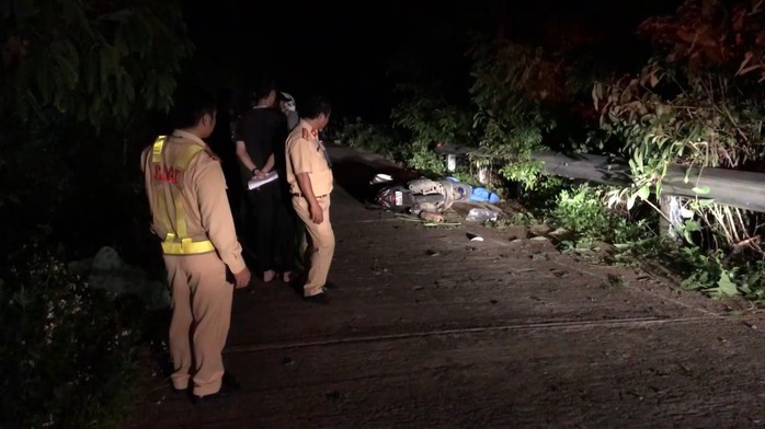 Một du khách bị tai nạn tử vong khi tham quan bán đảo Sơn Trà - Ảnh 1.