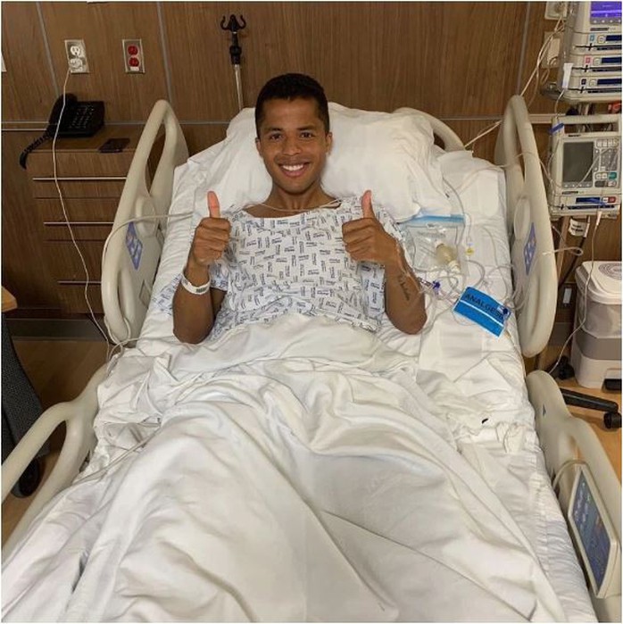 Dính chấn thương ghê rợn, cựu sao Barcelona phải nhập viện cấp cứu - Ảnh 6.