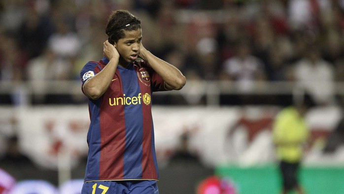 Dính chấn thương ghê rợn, cựu sao Barcelona phải nhập viện cấp cứu - Ảnh 1.