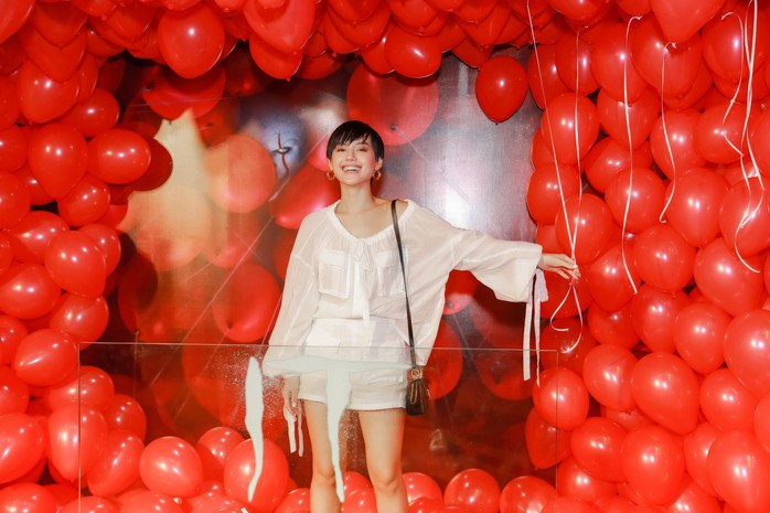 Chi Pu, Han Sara đọ sắc trên thảm đỏ phim “IT 2” - Ảnh 8. kèo nhà cái tỷ lệ bóng đá, Han Sara đọ sắc trên thảm đỏ phim “IT 2” - Ảnh 8.