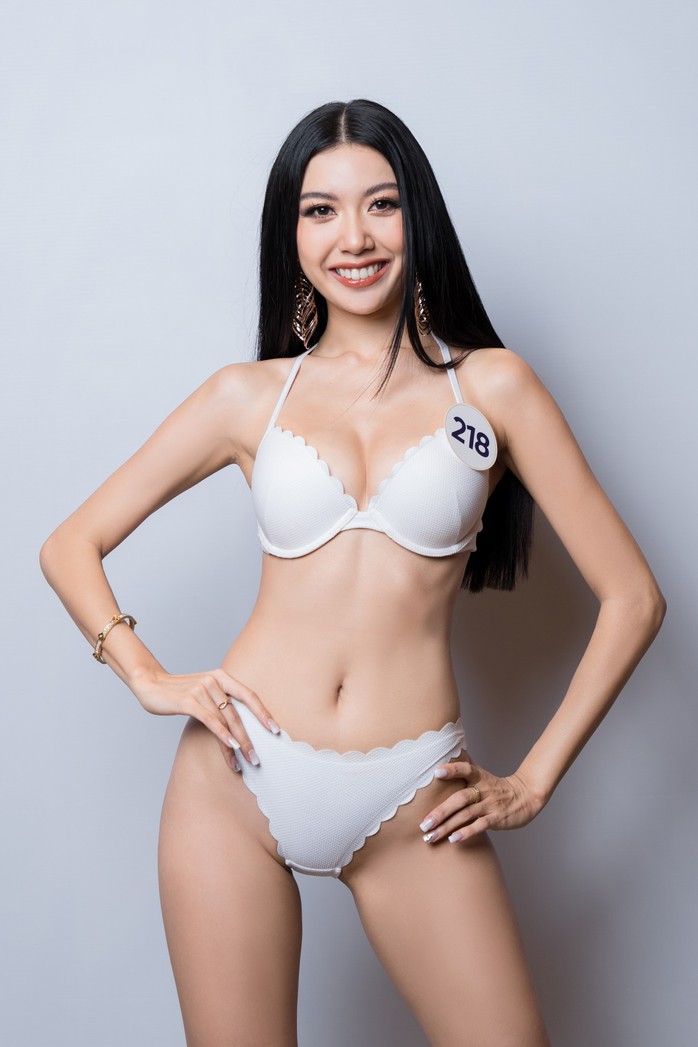 Hé lộ loạt bikini đầu tiên của mùa Hoa hậu Hoàn vũ 2019 - Ảnh 1.