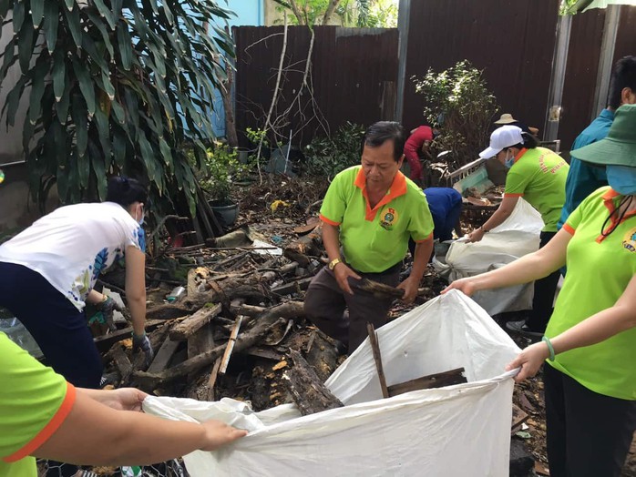 Nhân viên CEP và CNVC-LĐ chung tay bảo vệ môi trường - Ảnh 4.