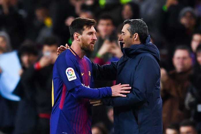 Valverde sắp mất ghế về tay Xavi - Ảnh 1.