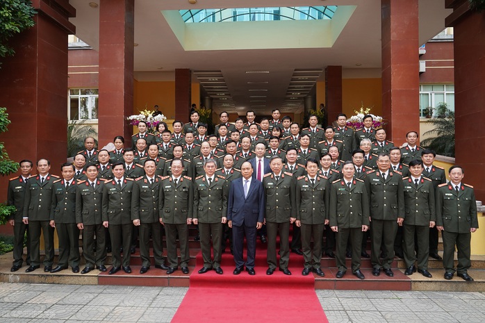 Kiểm tra công tác cảnh vệ, Thủ tướng đề cập vụ Đồng Tâm - Ảnh 6.