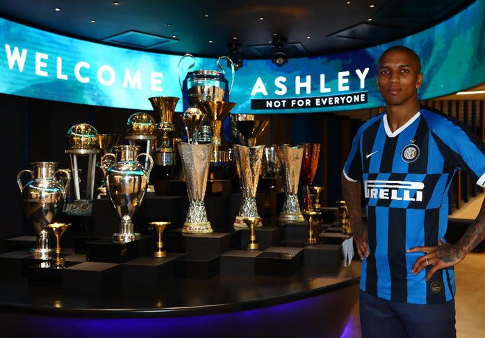 Ashley Young chia tay Man United, gia nhập Inter Milan - Ảnh 2.