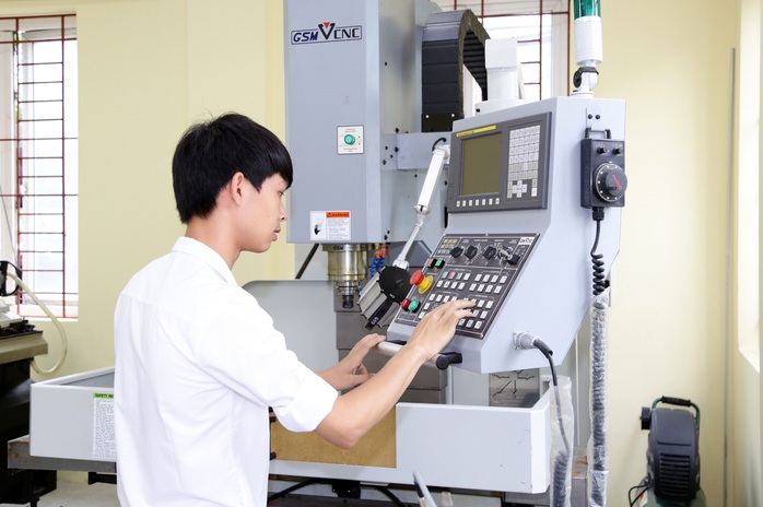 Hỗ trợ lao động học việc 5 triệu đồng/tháng - Ảnh 1.