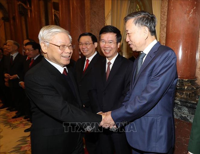 Tổng Bí thư, Chủ tịch nước Nguyễn Phú Trọng chúc Tết lãnh đạo, nguyên lãnh đạo Đảng và Nhà nước - Ảnh 5.