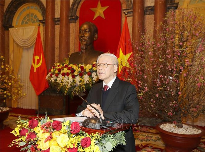 Tổng Bí thư, Chủ tịch nước Nguyễn Phú Trọng chúc Tết lãnh đạo, nguyên lãnh đạo Đảng và Nhà nước - Ảnh 1.
