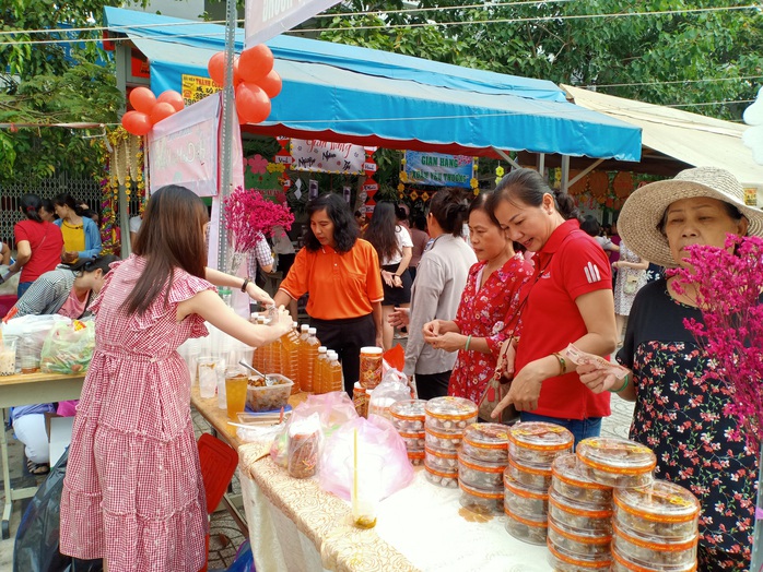 Những cánh én làm nên mùa Xuân - Ảnh 4.