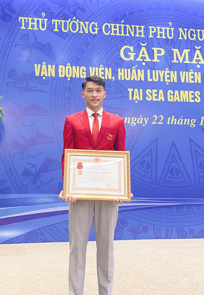 Người múa quạt Trần Nhật Hoàng và hat-trick vàng SEA Games 30 - Ảnh 5.