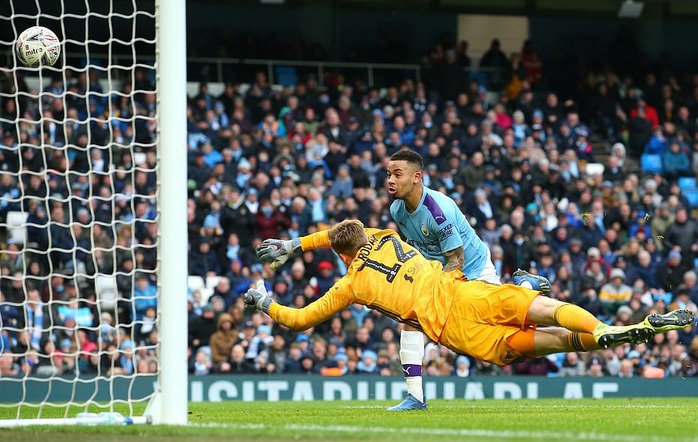 Man United mở tiệc bàn thắng, Man City vào vòng 5 FA Cup - Ảnh 2.