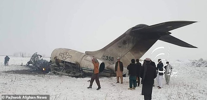 Afghanistan: Đụng độ dữ dội tại khu vực rơi máy bay quân sự Mỹ - Ảnh 1.