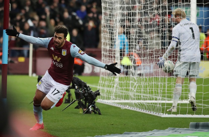 Thắng nghẹt thở Leicester, Aston Villa vào chung kết League Cup - Ảnh 6.