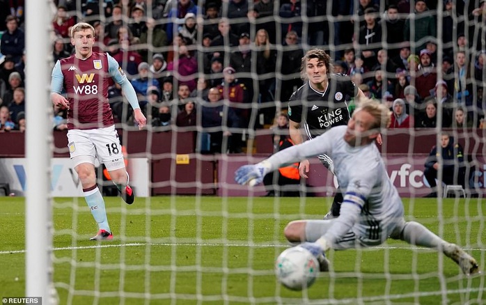 Thắng nghẹt thở Leicester, Aston Villa vào chung kết League Cup - Ảnh 3.