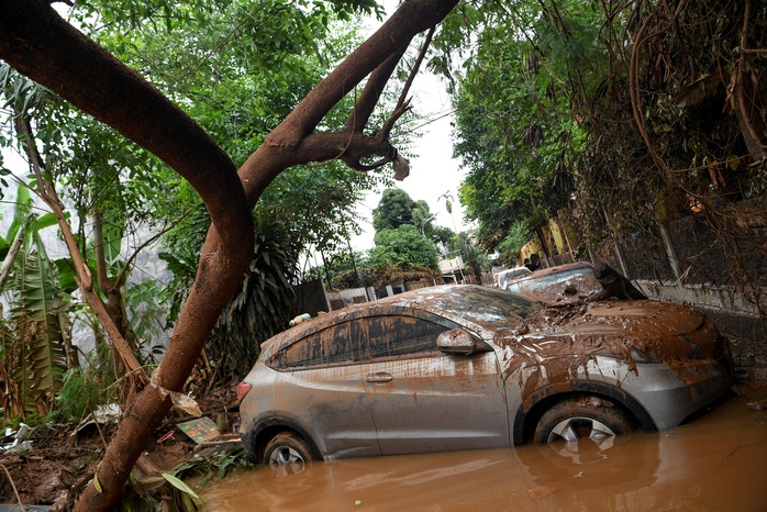 Indonesia nỗ lực phá mây để ngăn mưa ở Jakarta - Ảnh 1.